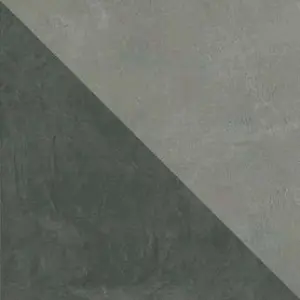TRIANGLE 02 BRUSHED/03 HONED
